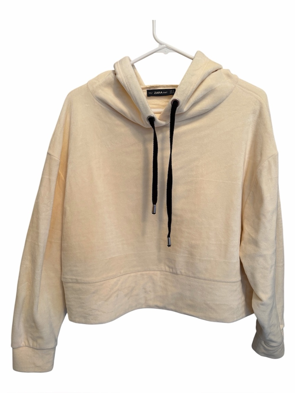 Zara Cream Velour Hoodie with Black Drawstrings. Size Small. Fits like a M